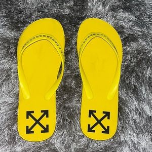 (SOLD)Brand New!!Off-White Yellow Flip Flops Size 41 Perfect Condition 😎